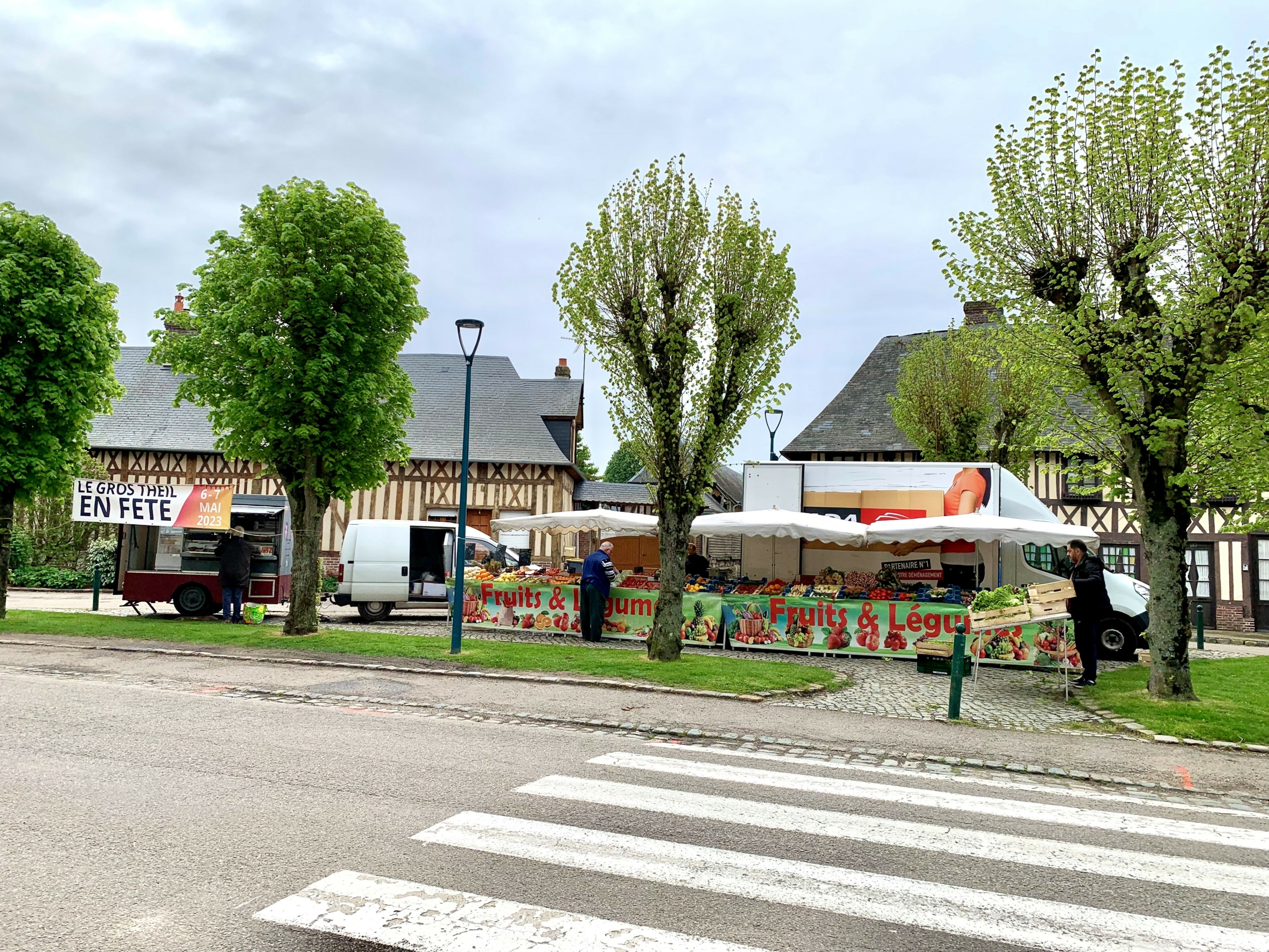 Marché – Le-Bosc-du-Theil